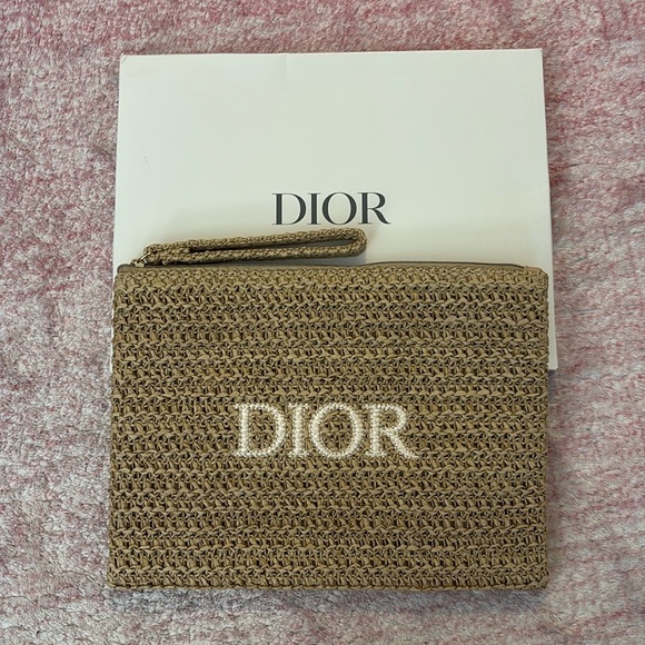 New in box Dior Tan Raffia Clutch with Wristlet - Picture 1 of 9